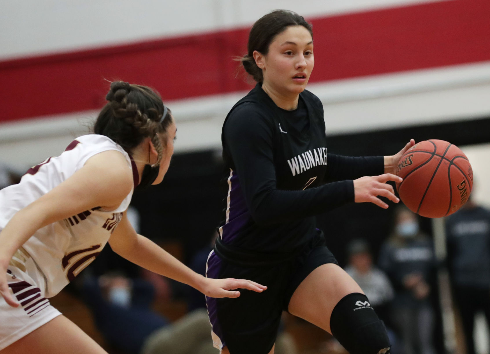 20220115_05_Edgewood_Waunakee_0580_AJA-01152022221752
